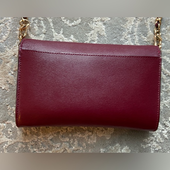 Tory Burch Robinson Chain Wallet - Brick Red - Picture 8 of 12